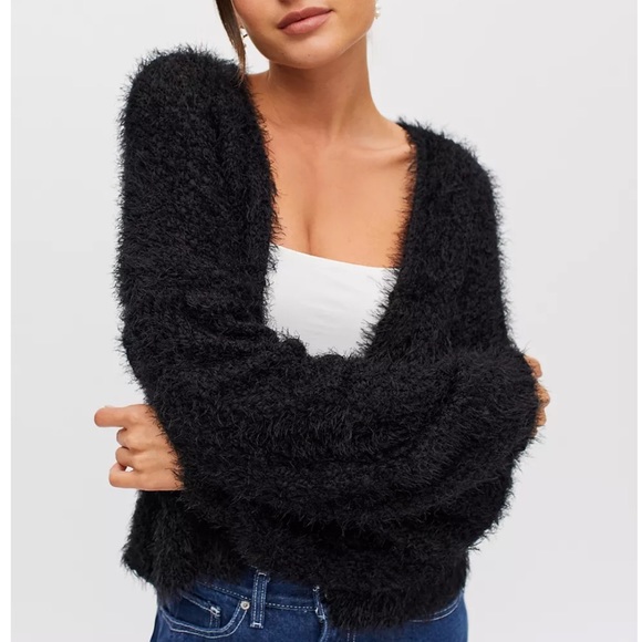 Urban Outfitters Sweaters - Urban Outfitters Eyelash Cropped Riona Cardigan